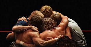 Simak fakta kelam keluarga pegulat Von Erich di balik film The Iron Claw. Kisah nyata tentang kutukan, ambisi keras sang ayah, hingga tragedi yang menyayat hati.