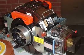 Mengenang Sejarah IBM 3380: Hard Disk 1 GB Pertama yang Beratnya Capai 29 Kilogram