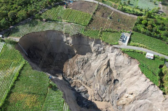 sinkhole aceh